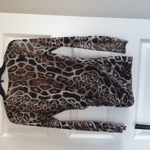 Lovely Animal Print Top - Picture 6 of 10